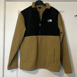 Men’s North Face pullover